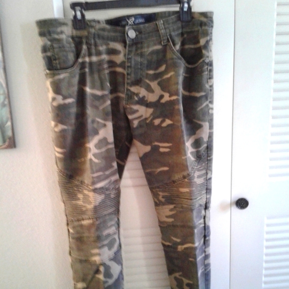 XR X Ray Jean's, Camo Jean's with ribbed knee - Picture 1 of 5